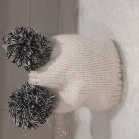 Women's Beanie - Picture 10 of 13